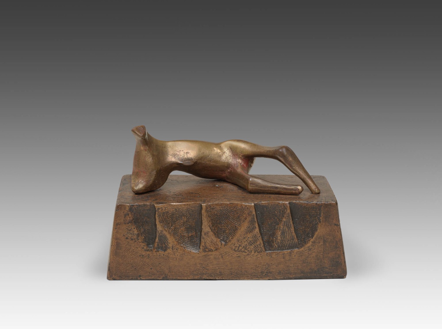 Henry Moore - Reclining figure, wedge base